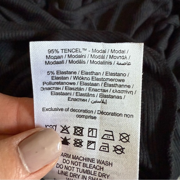 NWT MAMALICIOUS BLACK LONG SLEEVE FITTED CREWNECK RIBBED MATERNITY DRESS SIZE XS - Picture 7 of 8